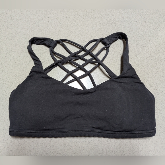 Lululemon Free To Be Black Strappy Bra - Picture 1 of 2